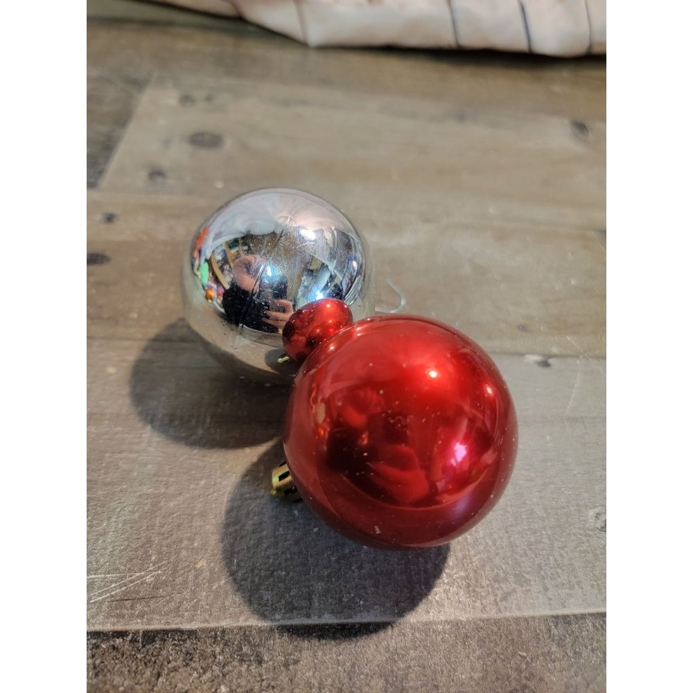 Red silver ball ornament set Xmas decor